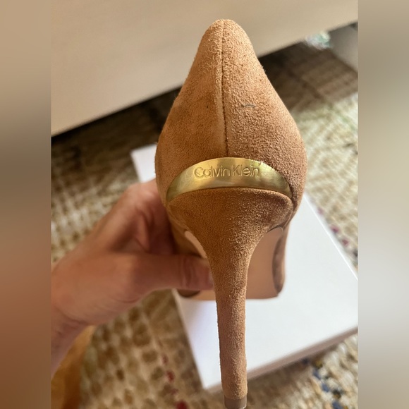 😌 Simple & classy Calvin Klein heels - Picture 4 of 6